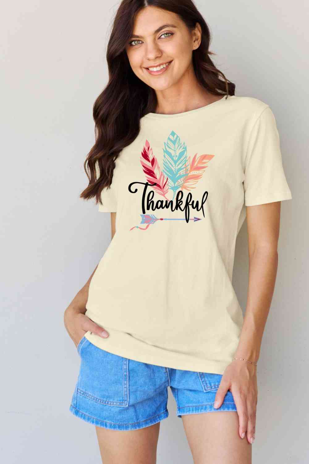 Thankful Graphic T-Shirt - Ashley's Artistries