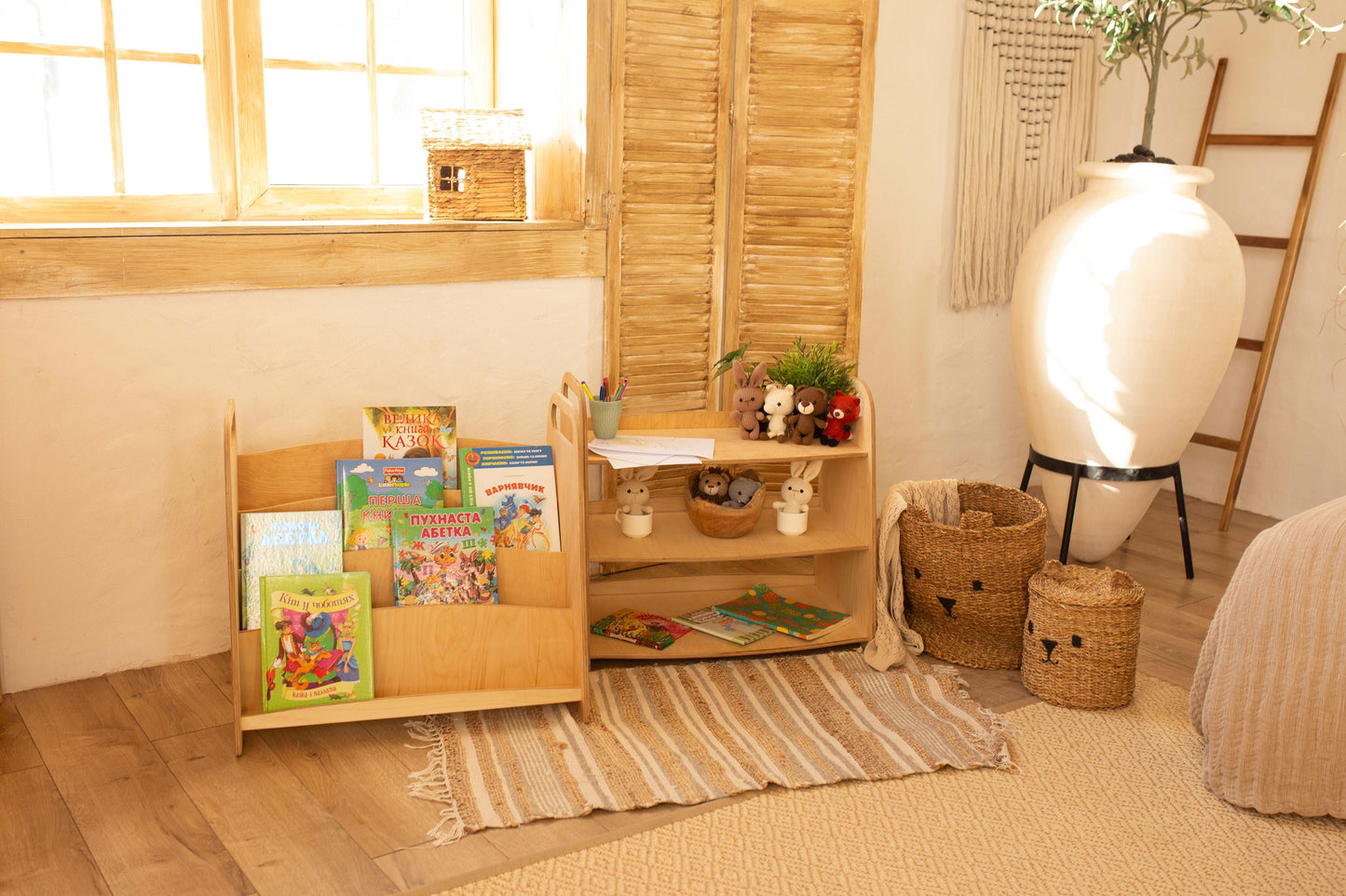 Montessori Wooden Bookshelf - Ashley's Artistries