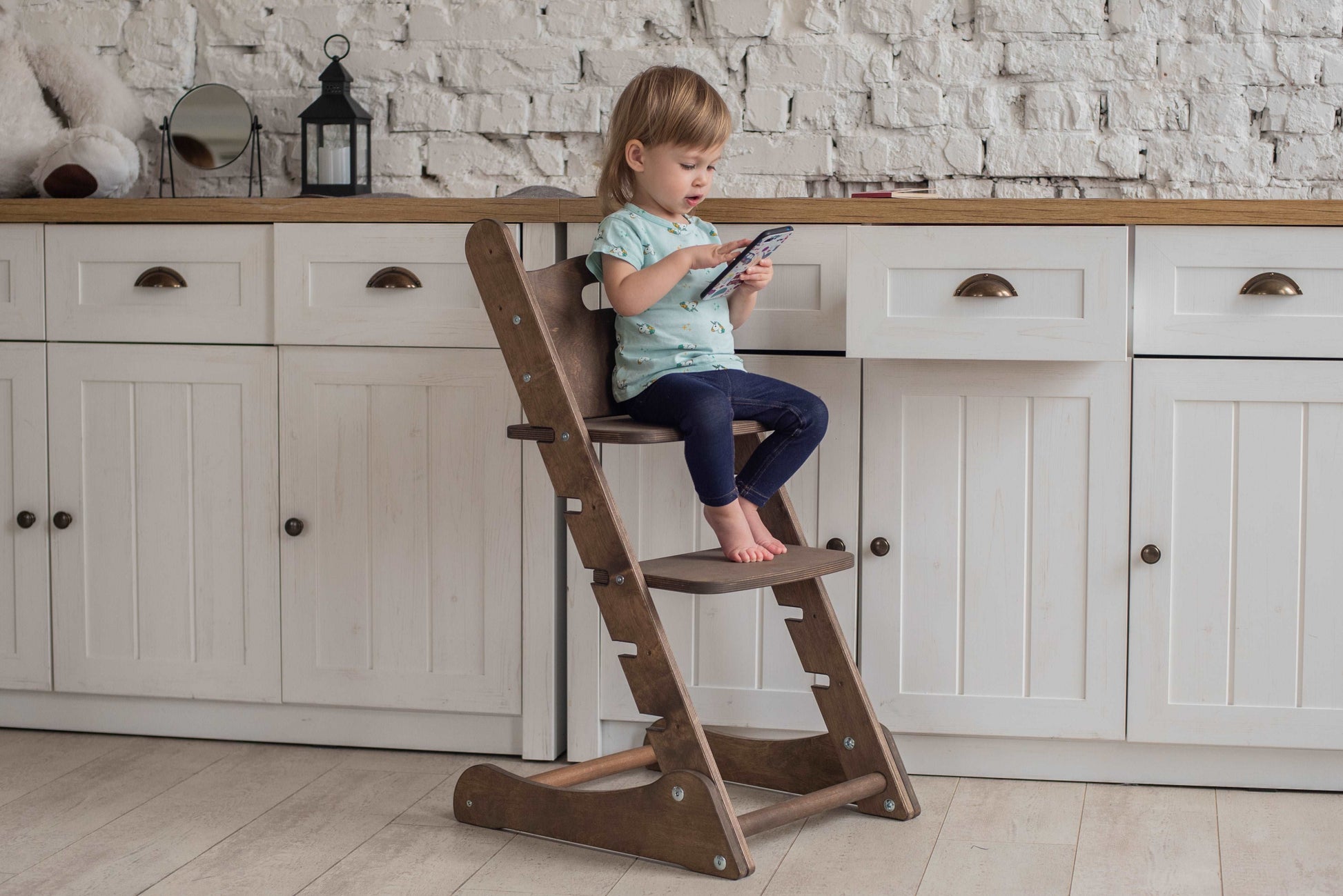 Growing Highchair for Babies to Toddlers - Ashley's Artistries